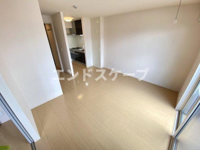 オペラハウス上大島　Ｃの内装|高崎、前橋、伊勢崎エリアのお部屋探しはエンドスケープまで！お客様の理想お聞かせ下さい♪
設備、クロスの色が異なる場合があります。