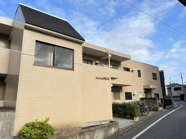 グレースハイムヌクイのエントランス