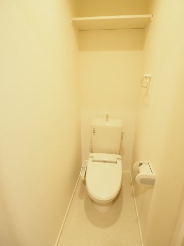 【トイレ】 | La Vita Felice | ※同物件の別部屋参考写真です。　