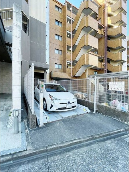 S-FORT金山の駐車場