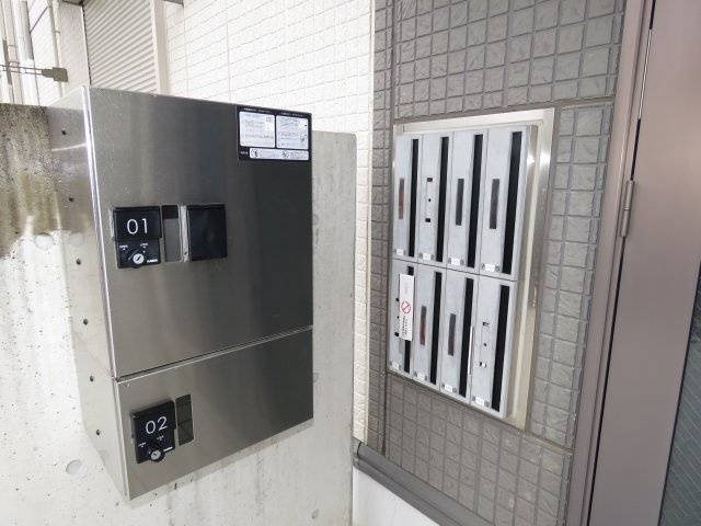 メイプルブランシェⅠ/Ⅱのその他共用部分|ポスト　宅配ボックス

　
　　