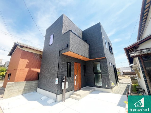 明石市大久保町江井島　新築一戸建てのトイレ|シンプルなトイレは落ち着く空間！お手入れも簡単です！