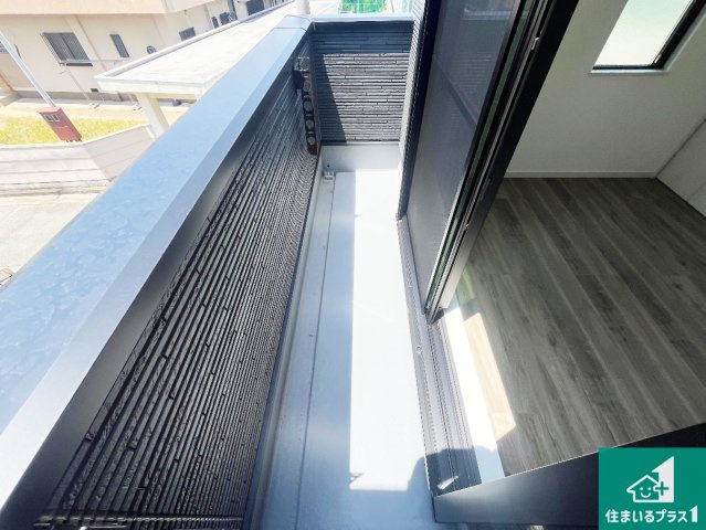 明石市大久保町江井島　新築一戸建てのバルコニー|日当たりのよいバルコニー！お部屋が開放的に！