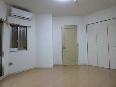 【寝室】