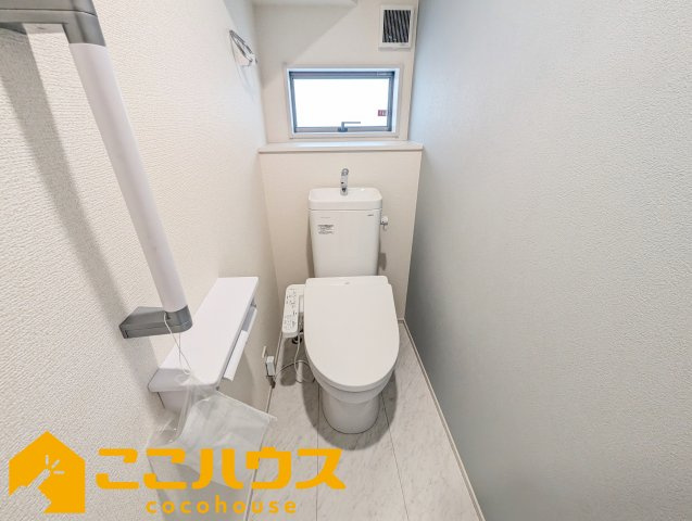 南城市玉城前川　新築戸建て　全2棟　2号棟のトイレ|高機能トイレ