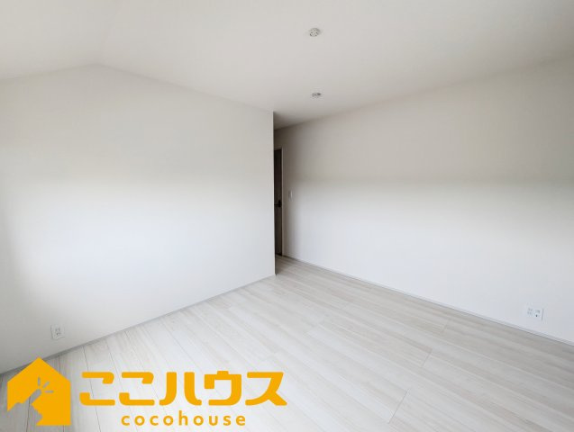 南城市玉城前川　新築戸建て　全2棟　2号棟の寝室|寝室7.7帖