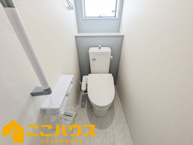 南城市玉城前川　新築戸建て　全2棟　2号棟のトイレ|2階トイレ