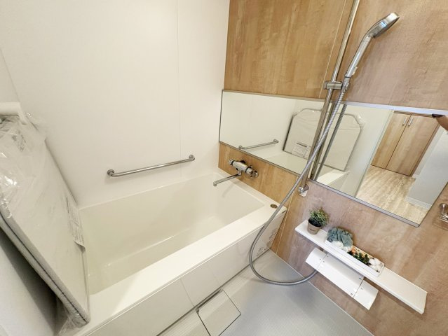 マイシティー高槻の浴室|コンパクトで使いやすいお風呂です。