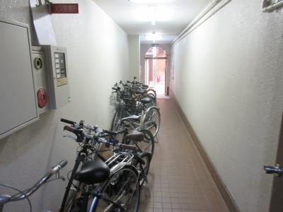 アスビール三条の駐車場|駐輪場