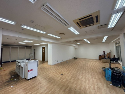 【ロビー】 | シャイニーキューブ次屋