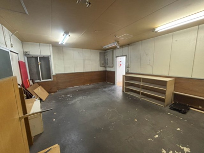 【駐車場】 | シャイニーキューブ次屋