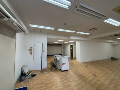 【ロビー】 | シャイニーキューブ次屋