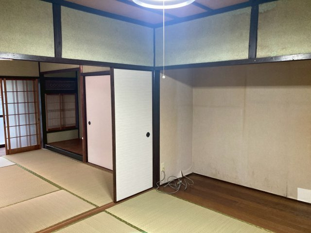 呉市阿賀中央９丁目の一戸建ての和室|ゆったりとくつろげる和室です