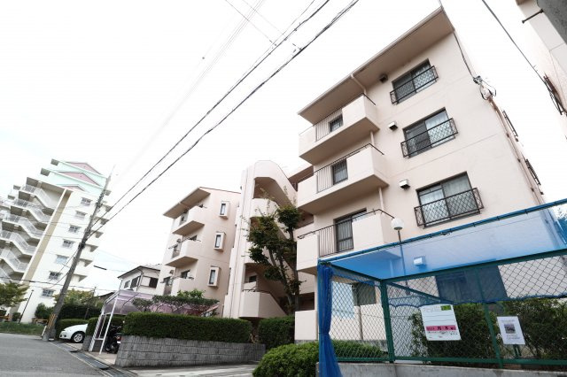 第二柏木ハイツの外観