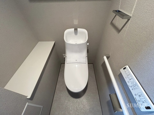 大宮スカイ＆スクエア　ザ・タワーのトイレ|奥行のあるトイレです☆