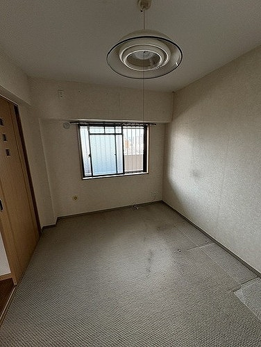 ライオンズマンション三国本町のその他|洋室約6.1畳　※2026年6月の写真