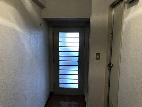 ライオンズマンション新大阪第３のその他|廊下※前回募集時2021年12月撮影