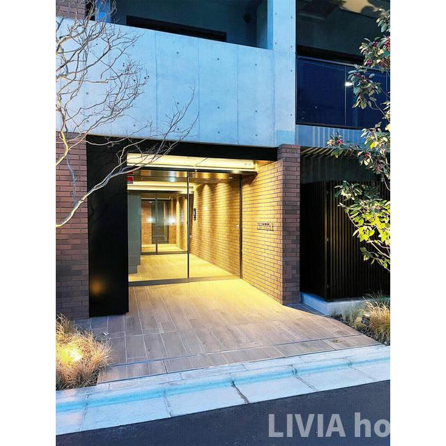 目黒区上目黒５丁目の賃貸マンションのエントランス