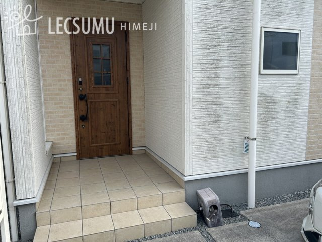 姫路市仁豊野/中古戸建の玄関
