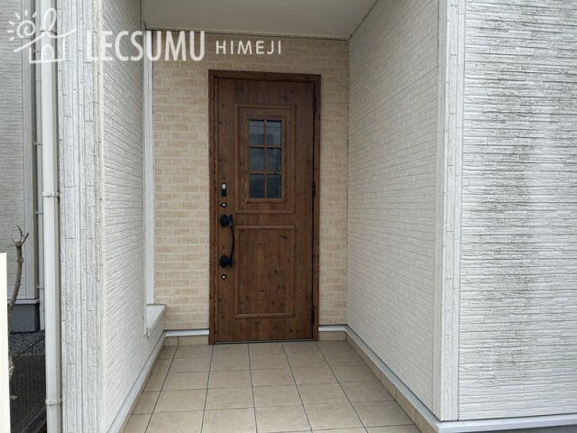 姫路市仁豊野/中古戸建の玄関