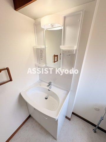 世田谷３丁目貸家の洗面所
