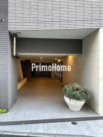 フォレシティ神田多町のエントランス