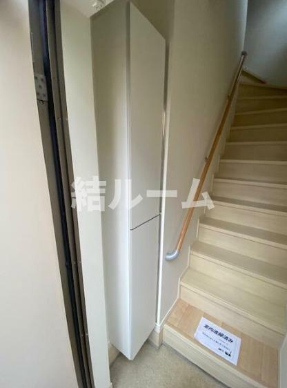 北区滝野川２丁目のアパートの玄関