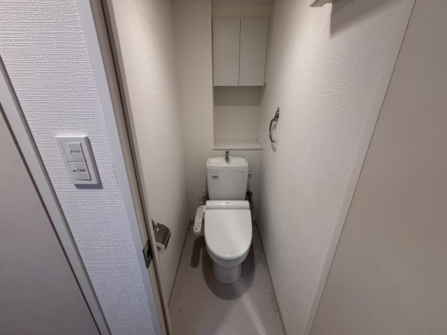 アドバンス三宮ラシュレのトイレ