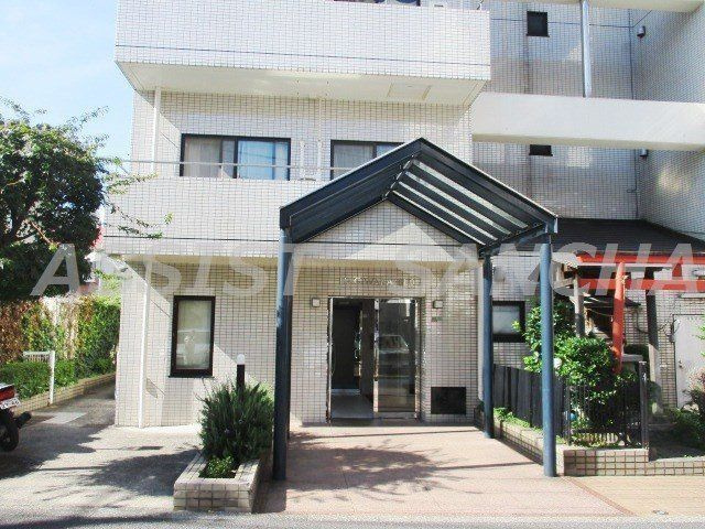 萩原ビルのエントランス