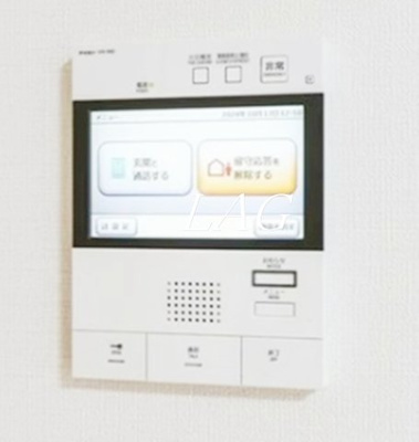 【セキュリティ】 | パレステージ六町Ⅴ | モニター付きインターホンです。