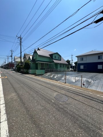 所沢市中富南売地の外観|前面道路幅約6m×敷地面積約52.65坪のゆとりある住環境！道路幅が広く開放感があり、日当たりや風通りも良好です。広い敷地を活かした自由度の高いプランで、ご家族のこだわりを詰めたマイホームを♪