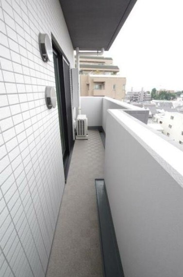 ブライズ方南町のバルコニー