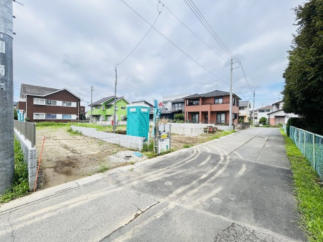 新築　児玉郡上里町神保原町第６　クレイドルガーデン　1号棟の前面道路含む現地写真|現地写真　東側接道幅員約4.5ｍ
