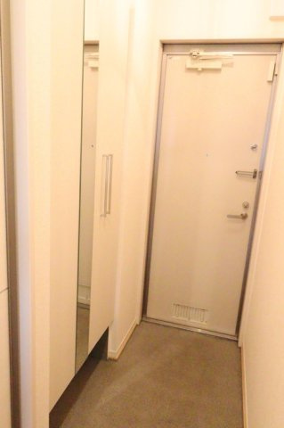 ジュネスKの玄関