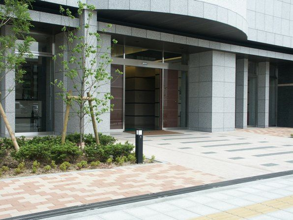 大阪市浪速区湊町２丁目の賃貸マンションのエントランス|イメージ