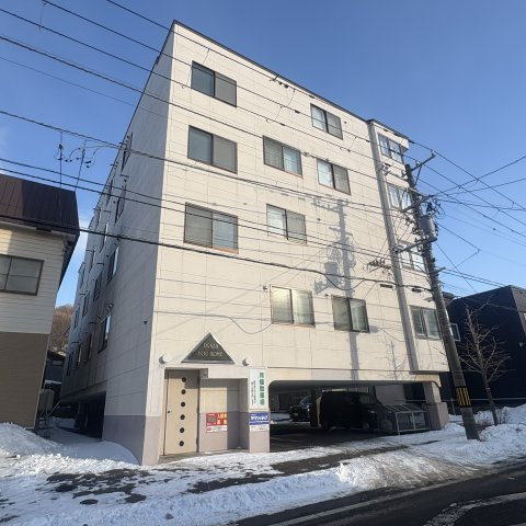 プラザユーホームの外観