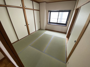 ハイツ瓦木の和室