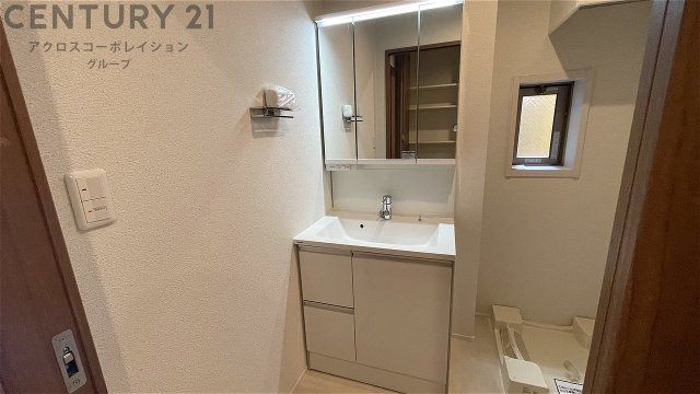 独立洗面化粧台付きでおすすめです！