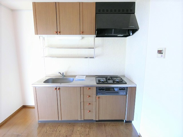 ジュネス宮沢Bのキッチン|写真は同建物の別部屋を参考に掲載しております。