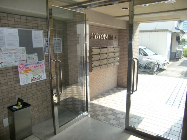 ケイズ本山のエントランス