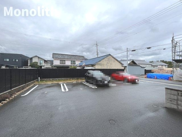 シェソワフルールの駐車場