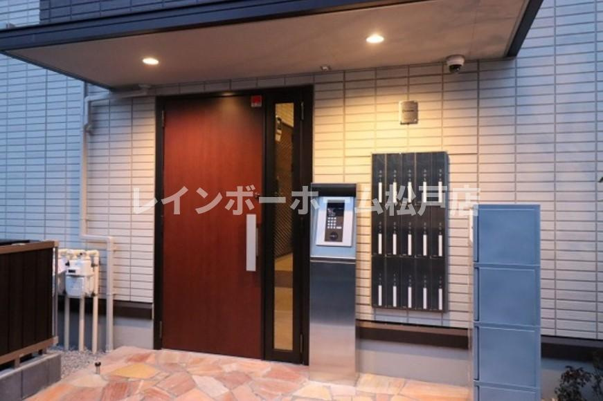 仲介手数料（賃料の1.10ヵ月）の50％OFF対象物件！のエントランス