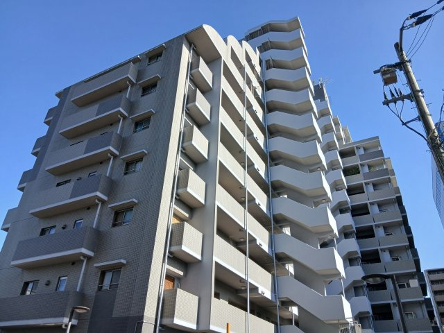 イトーピア江坂ＡＬＢＡフラットの外観
