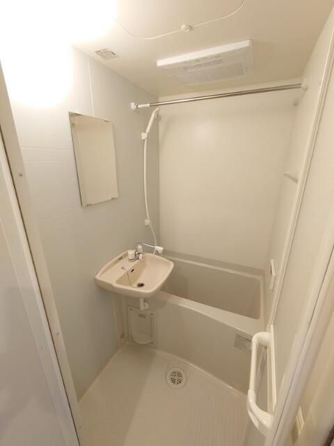 ＭＥＬＤＩＡ町屋の浴室