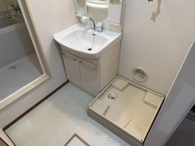 チャーリーブラウンの洗面所