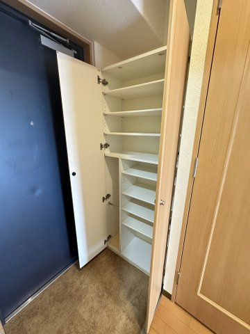 ブランクレール谷町の収納