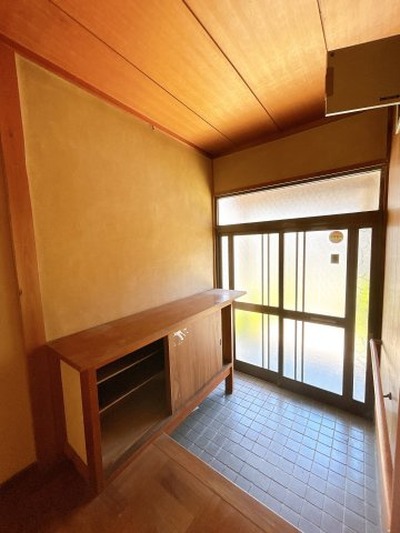 【玄関】 | 学園南1丁目中古戸建 | リフォーム予定です