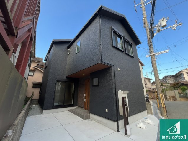 明石市魚住町清水　新築一戸建てのトイレ|シンプルなトイレは落ち着く空間！お手入れも簡単です！