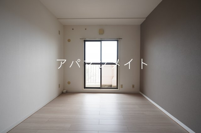 【寝室】 | エスポワールいずみ野 | 開放的な寝室です