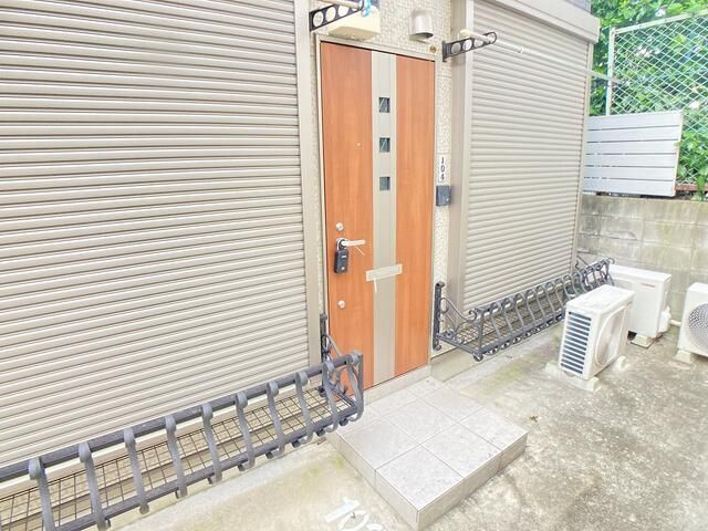パインヒル市川のエントランス